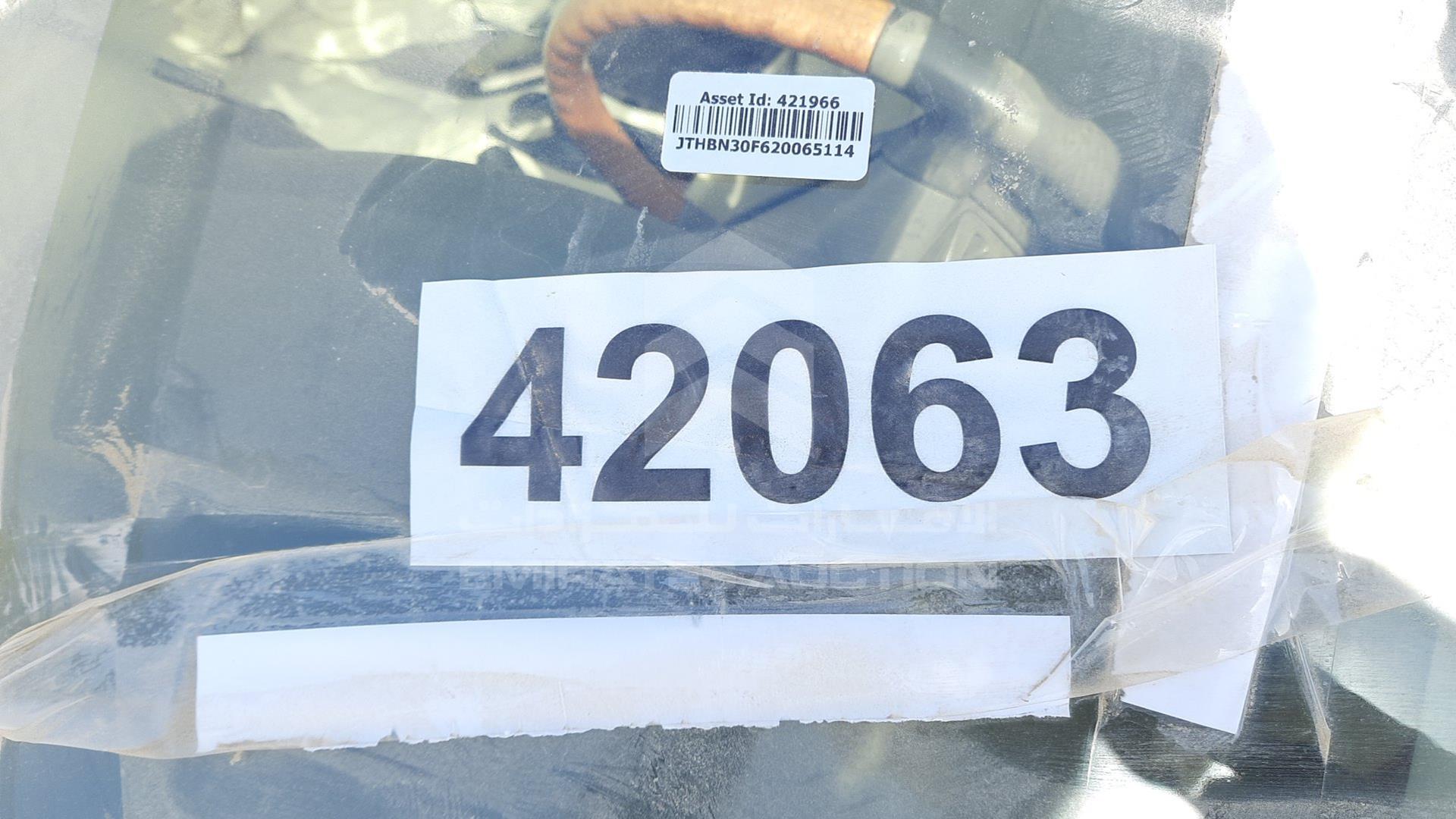 2002 LEXUS LS 430 VIN: JTHBN30F620065114