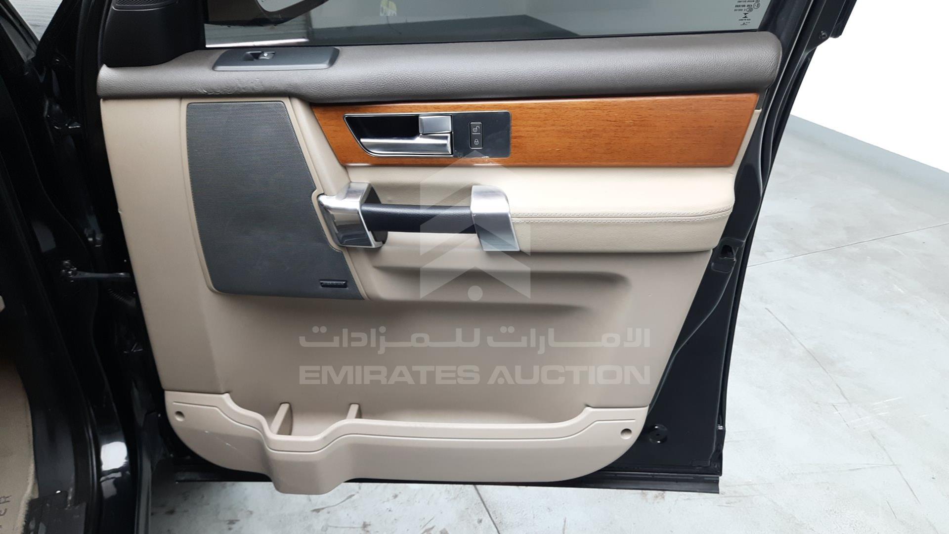 2015 LAND ROVER LR4 VIN: SALLAAAV6FA775622