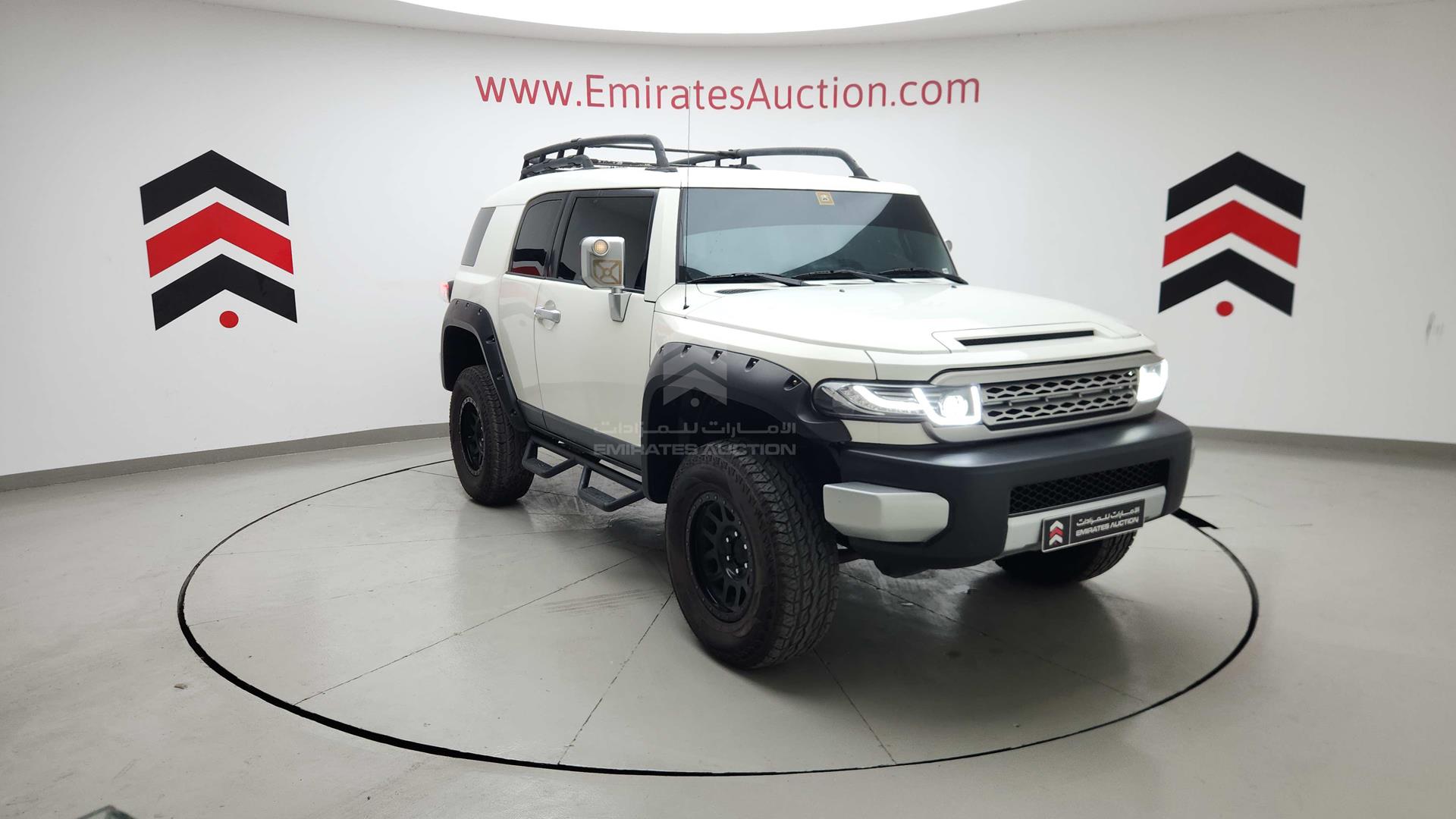 2008 TOYOTA FJ CRUISER VIN: JTEBU11F18K035244