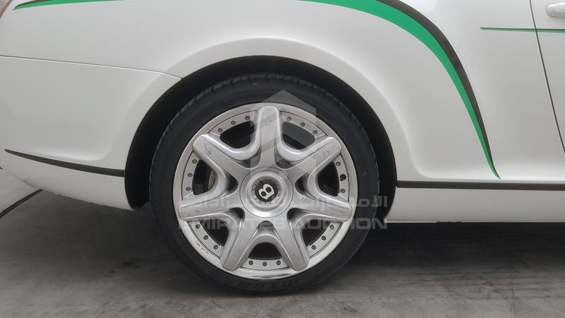 SCBCE63W85C029644 Auction: EmiratesAuction Lot: 414575 SCBCE63W85C029644 Bentley Continental 2005 WHITE Photo 44