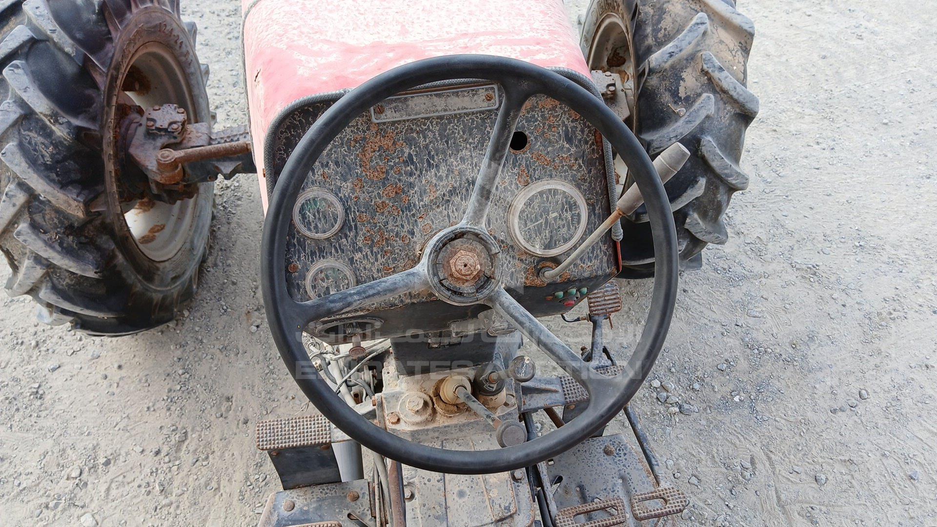 0 MASSEY FERGUSON --- VIN: LF31288U915812G