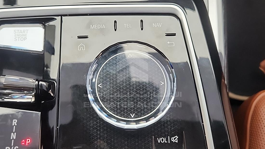 2023 BMW 735 I — Entertainment Systems & Camera Monitor & Navigation — Photo 20