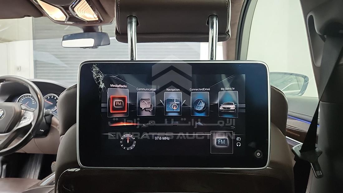 2016 BMW 740 LI — Entertainment Systems & Camera Monitor & Navigation — Photo 21