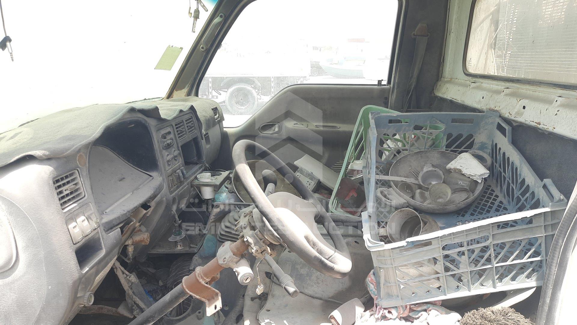 2004 KIA K 2700 VIN: KNCSD011247987769