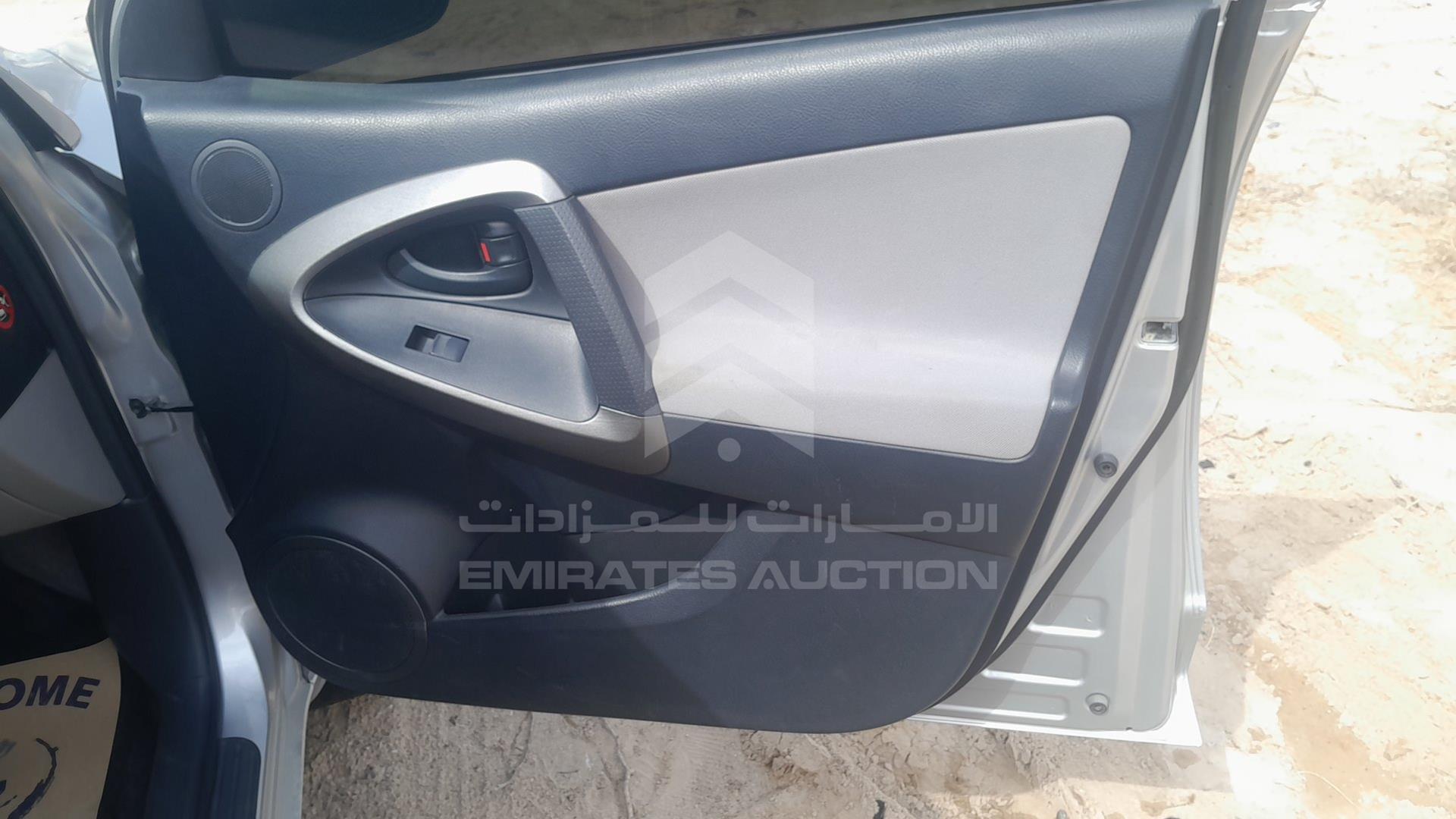 2009 TOYOTA RAV-4 VIN: JTMBD31V595221294