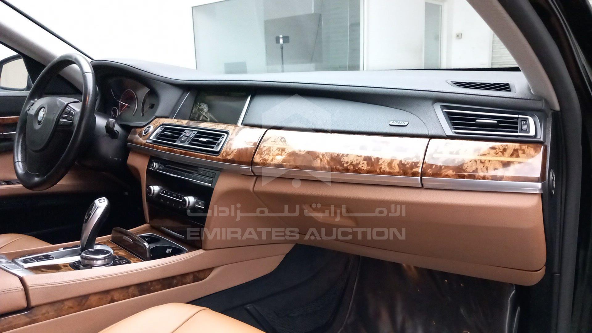 2014 BMW 730 VIN: WBAYE2104ED304802
