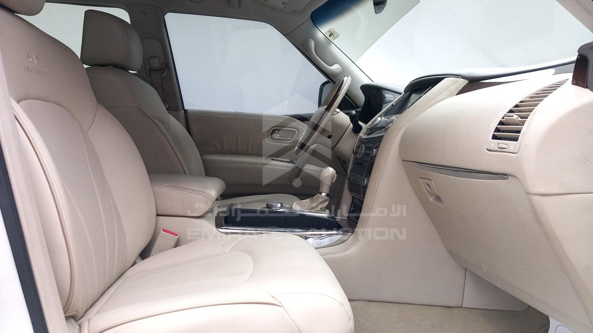 2011 INFINITI QX56 VIN: JNRAZ25Y6B9000720