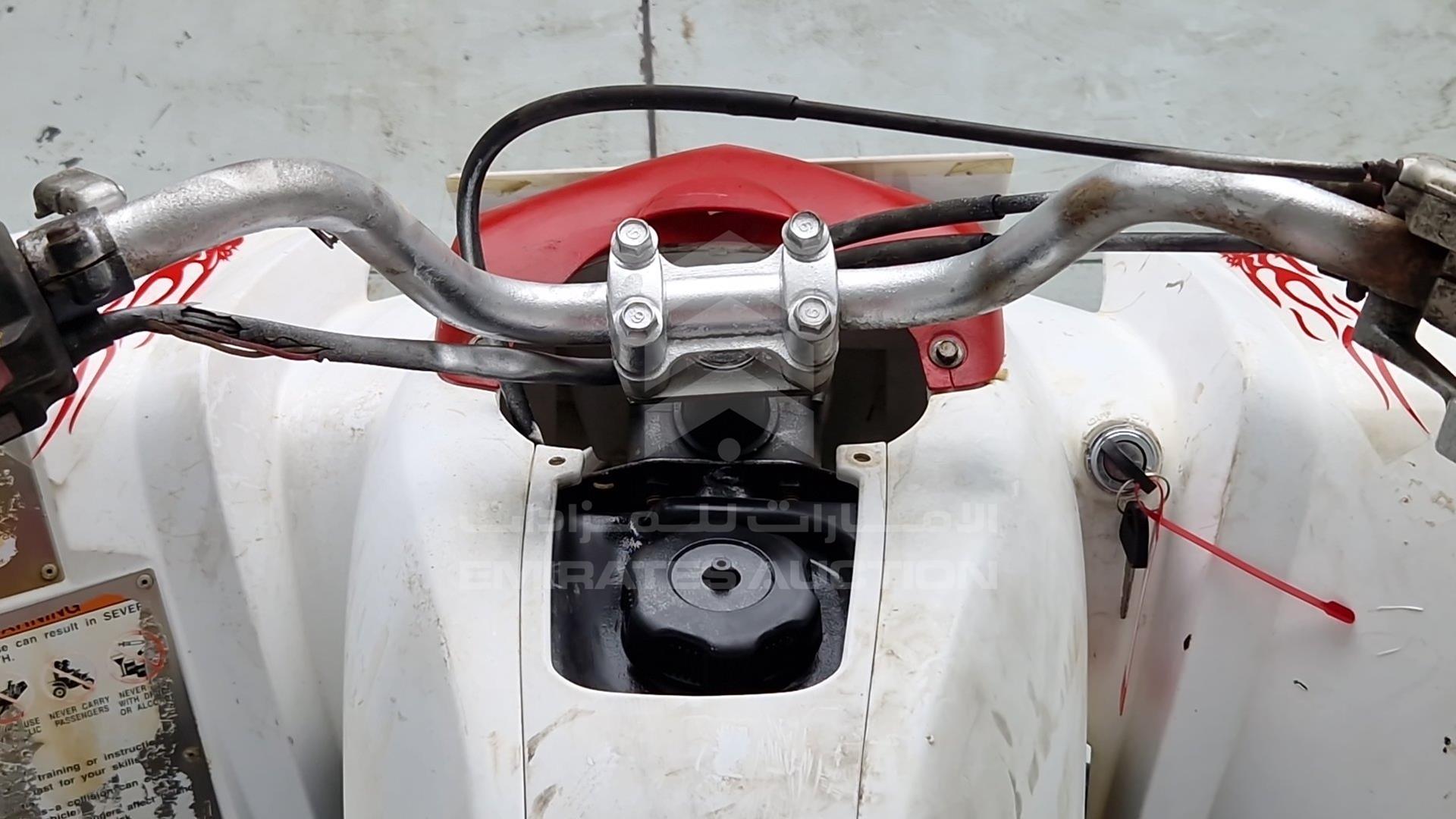 0 BUGGY YAMAHA VIN: B304E026422