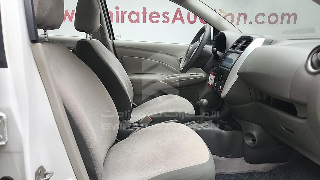 نيسان صني 2021 — زاوية الراكب الأمامي للمقعد — صورة 25