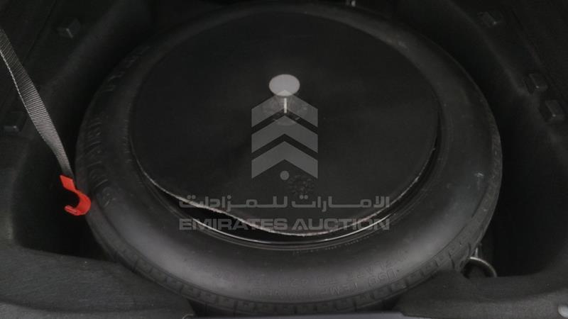 SALWA2EF7GA547408 Auction: EmiratesAuction Lot: 412101 SALWA2EF7GA547408 Range Rover Sport 2016 BLACK Photo 38