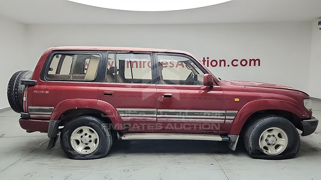 Toyota Land Cruiser — Front Right Angle — Photo 13