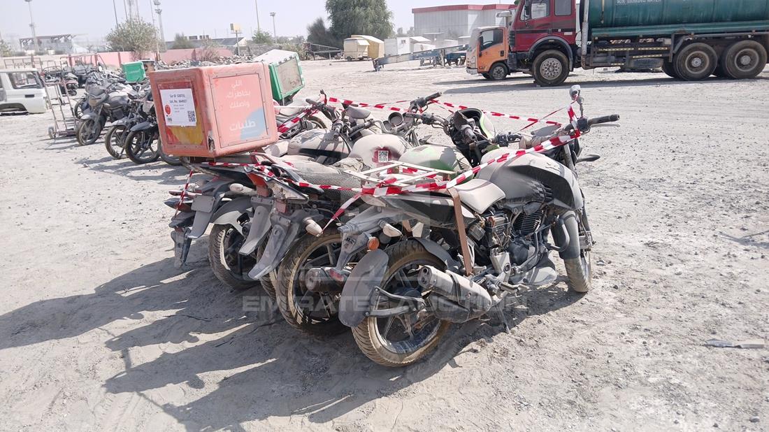 5 Motorbikes — Rear Right Angle — Photo 11