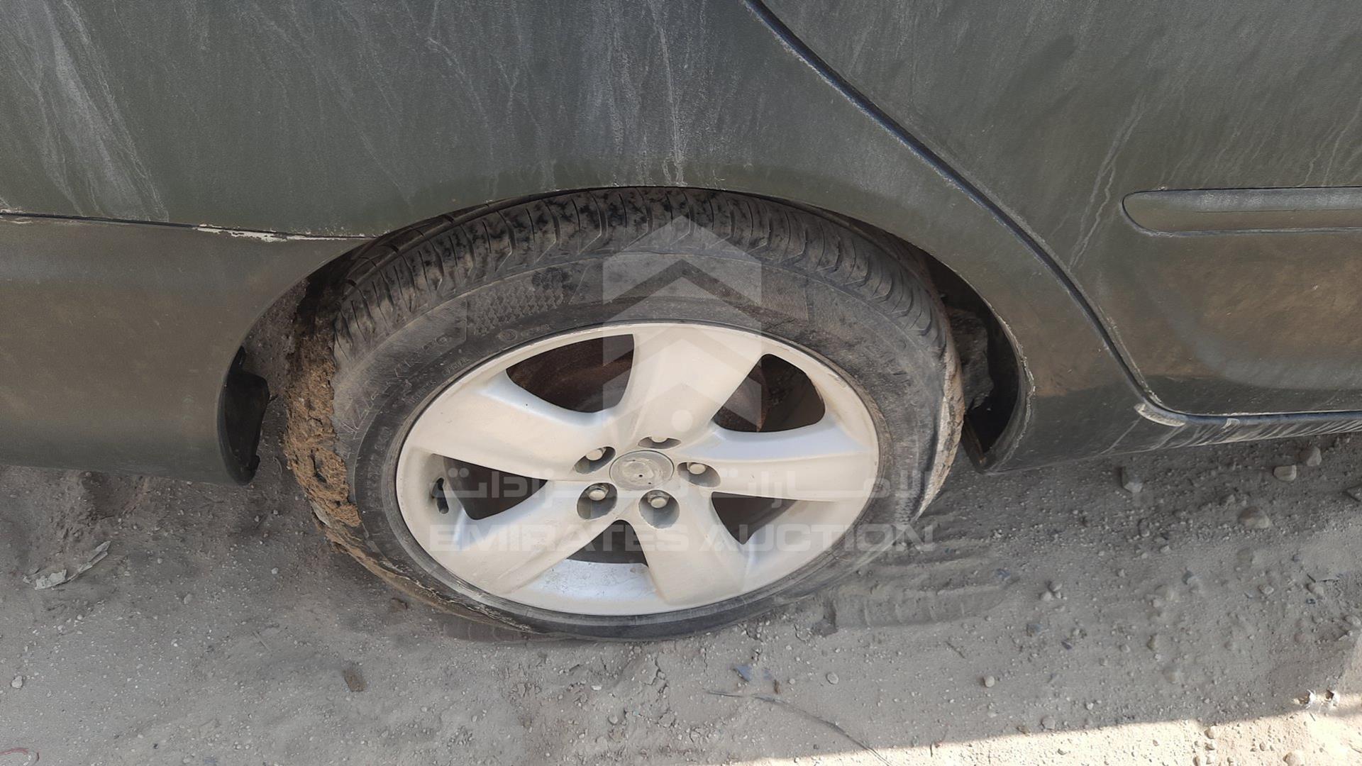 2003 TOYOTA CAMRY VIN: 4T1BE32K83U670429