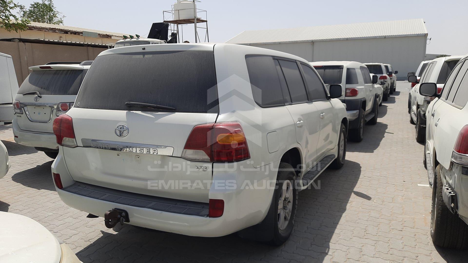 2014 TOYOTA LAND CRUISER VIN: JTMDU09J9E5082015