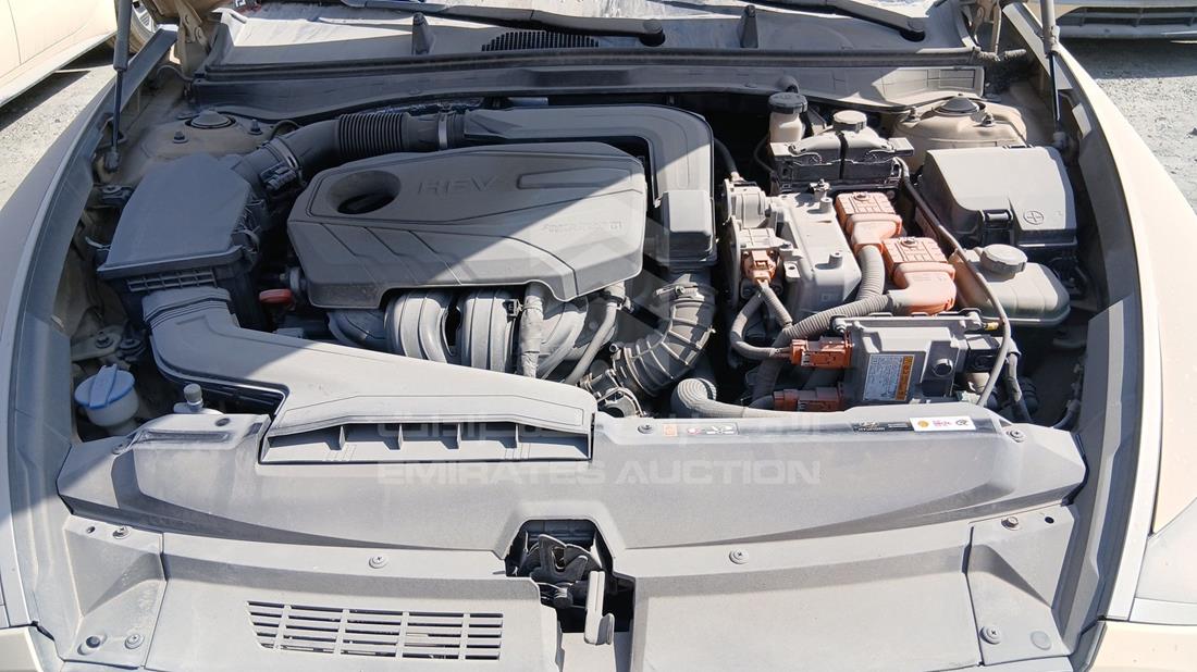 2021 Hyundai Sonata Hybrid — Engine Bay — Photo 27