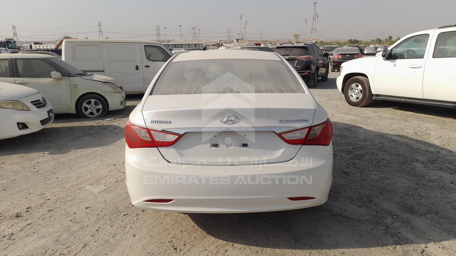 2011 HYUNDAI SONATA VIN: KMHEB41C8BA264933