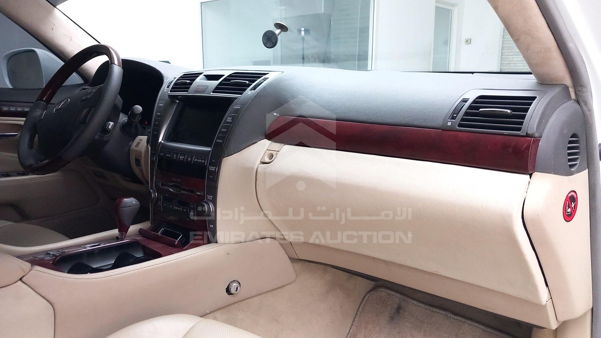 2009 LEXUS LS 460 L VIN: JTHGL46F205027078