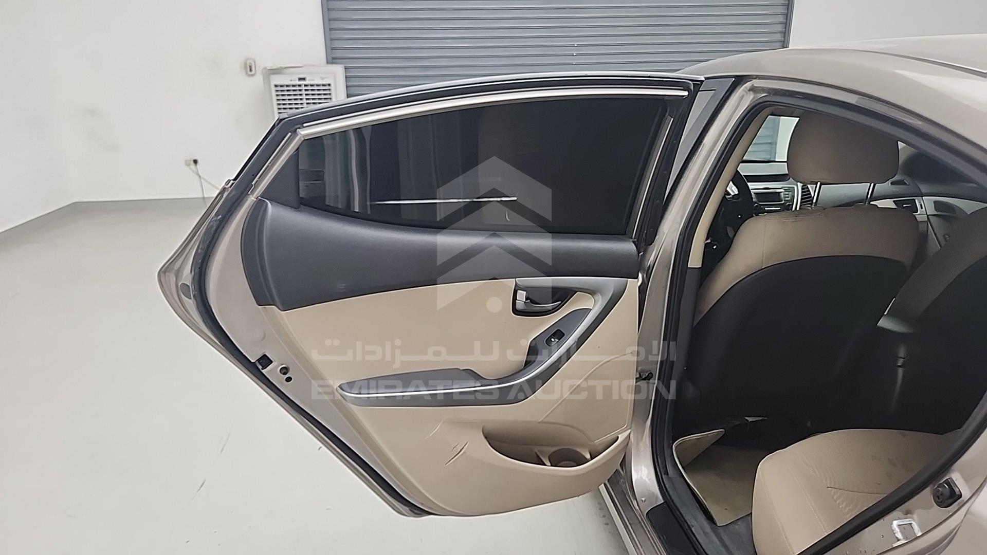 2015 HYUNDAI ELANTRA VIN: 5NPDH4AEXFH563922