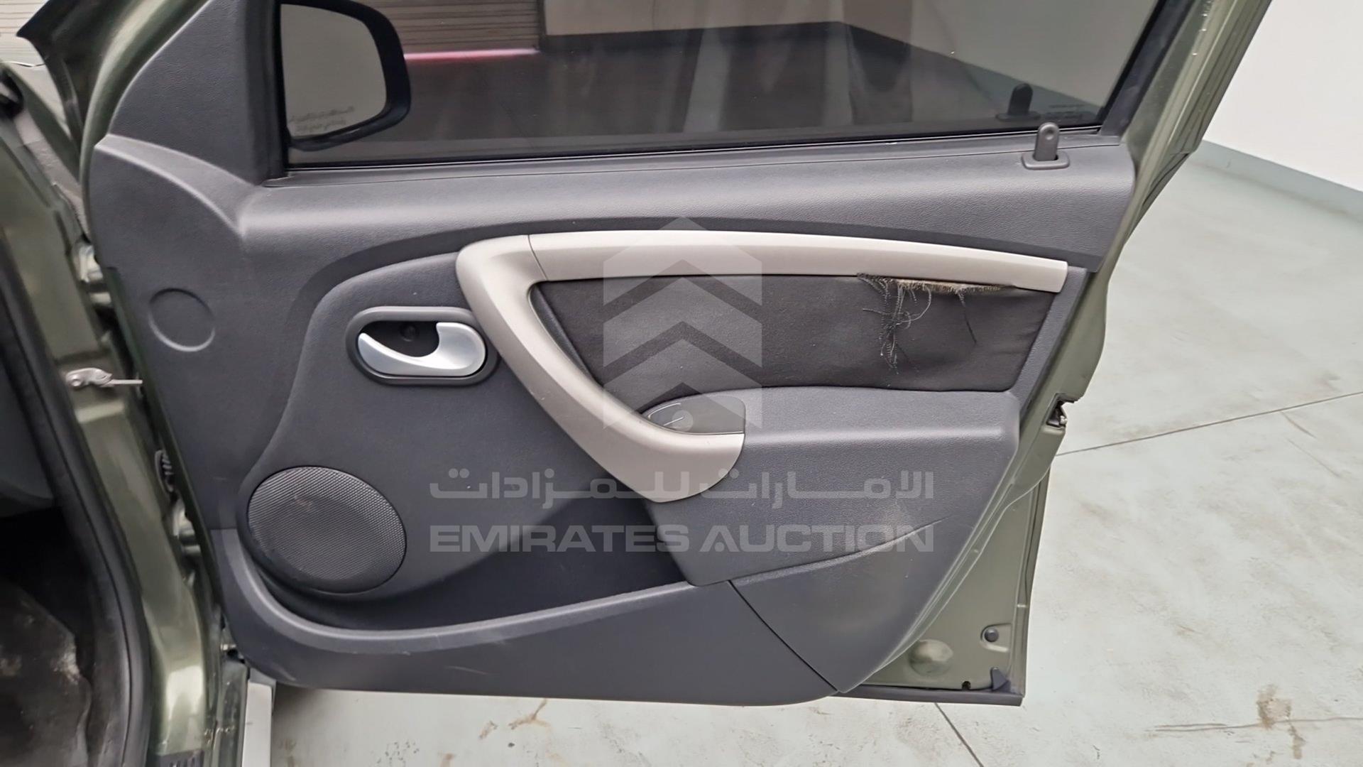 2015 RENAULT DUSTER VIN: VF1HSRCA8FA523905
