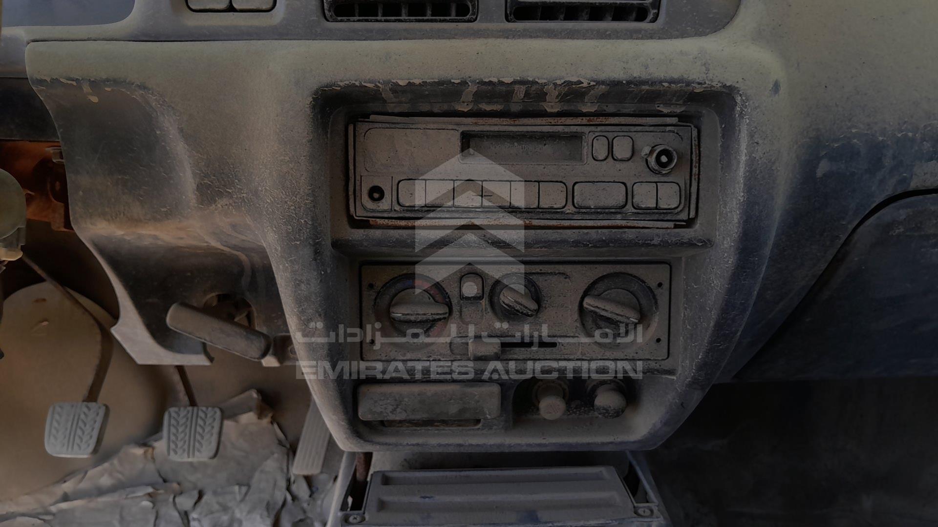 2005 MAZDA B2200 VIN: MM7UN23635W362427