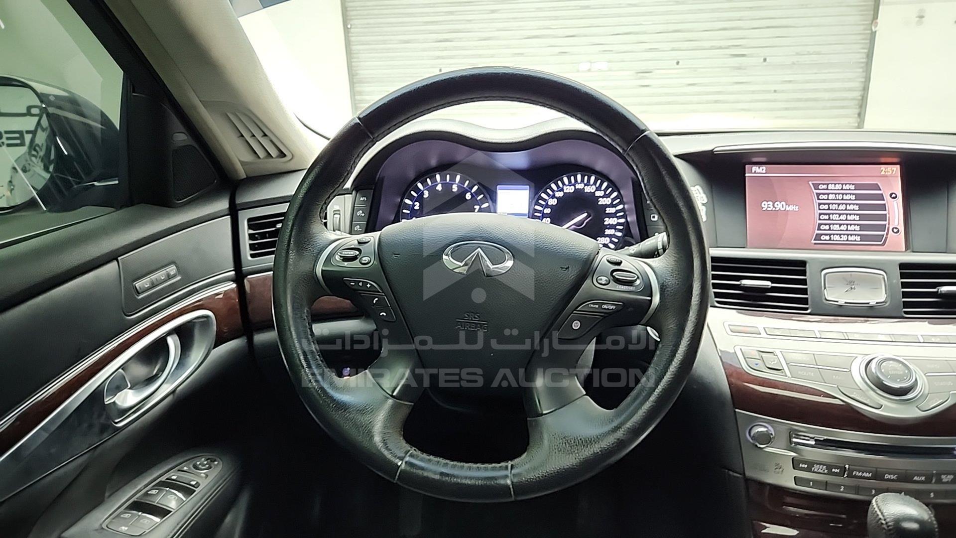 2016 INFINITI Q70 VIN: JNKBY1AP2GM320148
