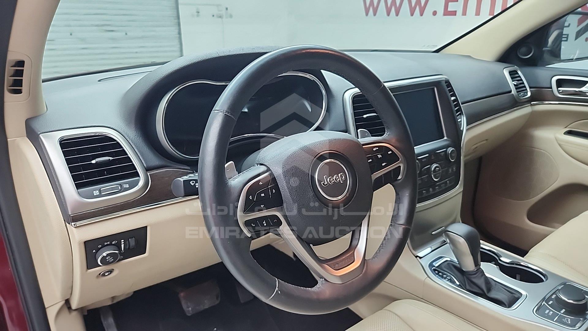 2018 JEEP GRAND CHEROKEE VIN: 1C4RJFBG3JC238071