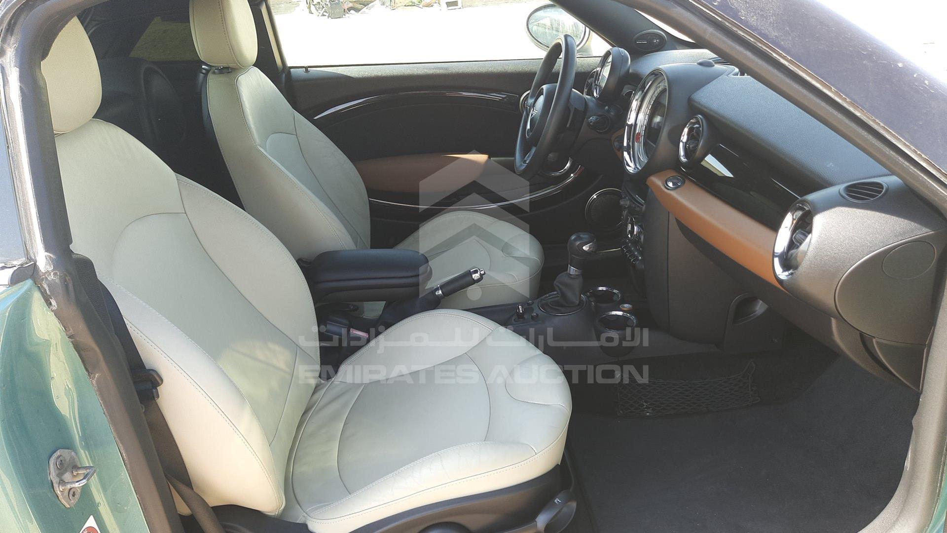 2012 MINI COOPER S VIN: WMWSX310XCT381344