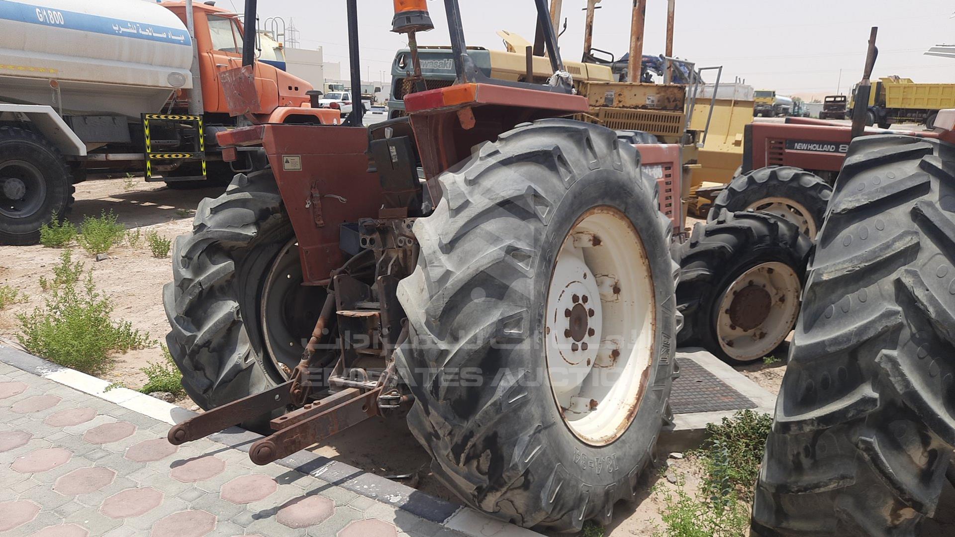 0 TRACTOR --- VIN: 001064401