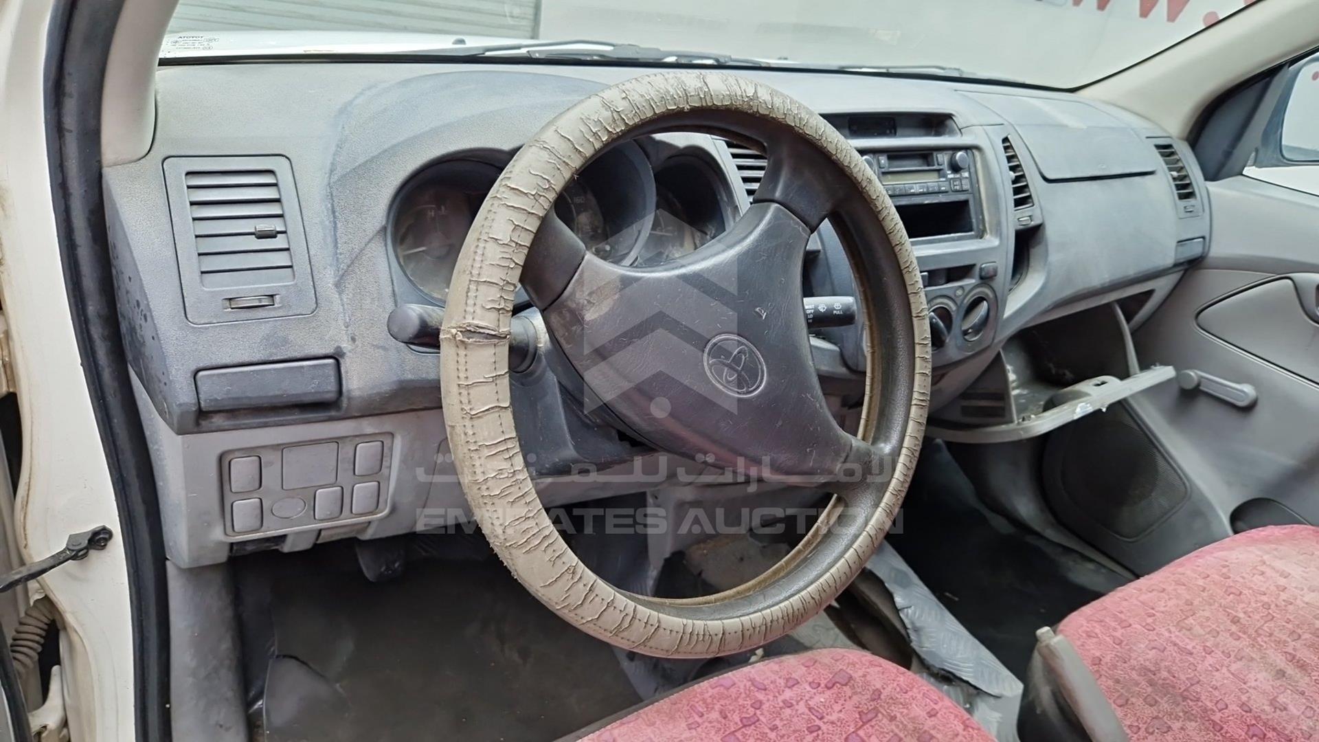 2007 TOYOTA HILUX VIN: MR0EW12G772009704