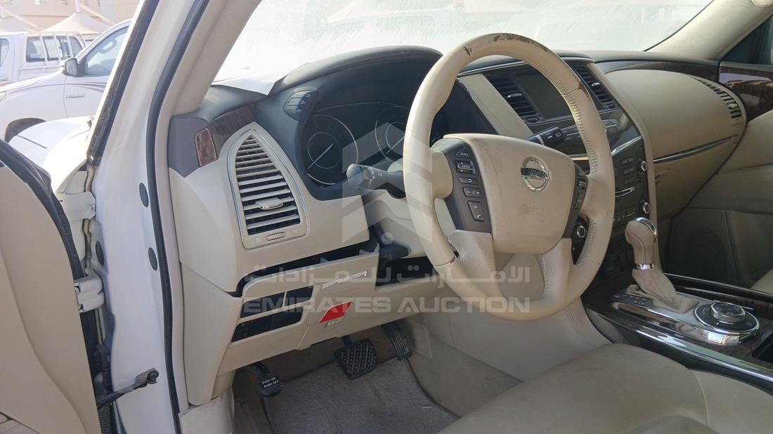 نيسان باترول 2019 — زاوية واجهة السائق الأمامية اليسرى — صورة 11
