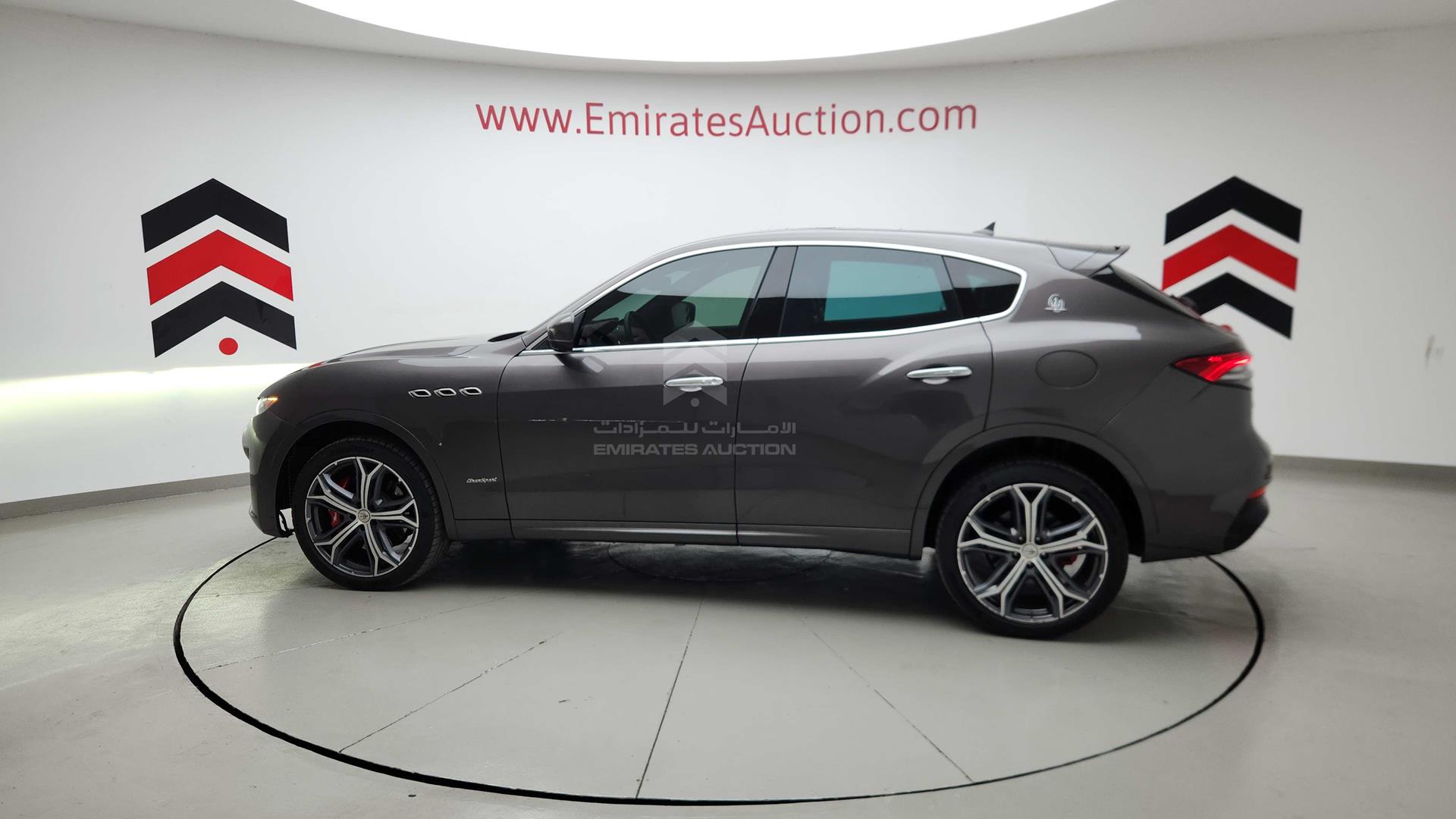 2021 MASERATI LEVANTE VIN: ZN661YUS2MX378091