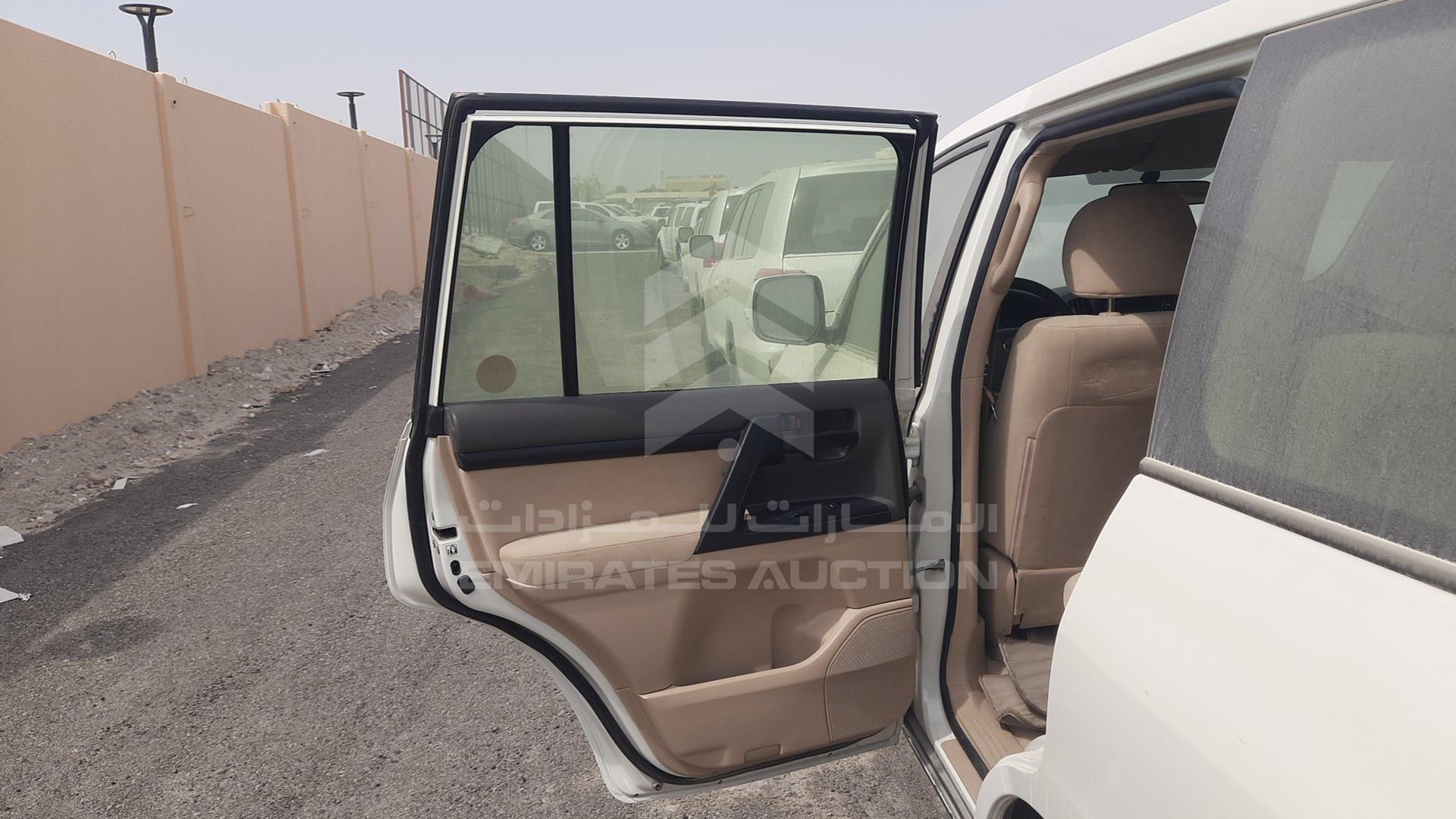 2013 TOYOTA LAND CRUISER VIN: JTMDU09J0D5065408
