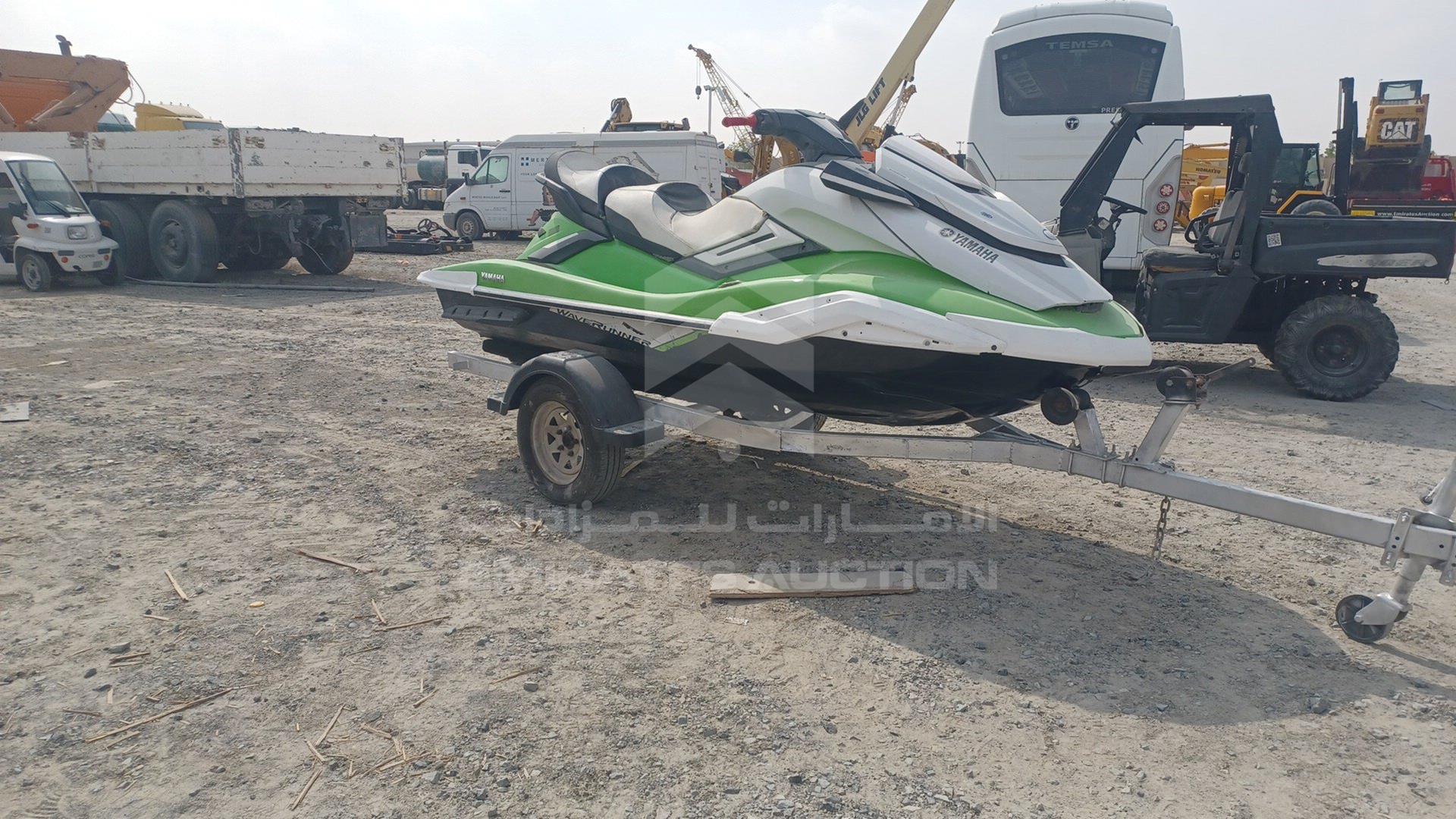 2021 JET SKI + TROLLEY YAMAHA VIN: USYAMA2416H121