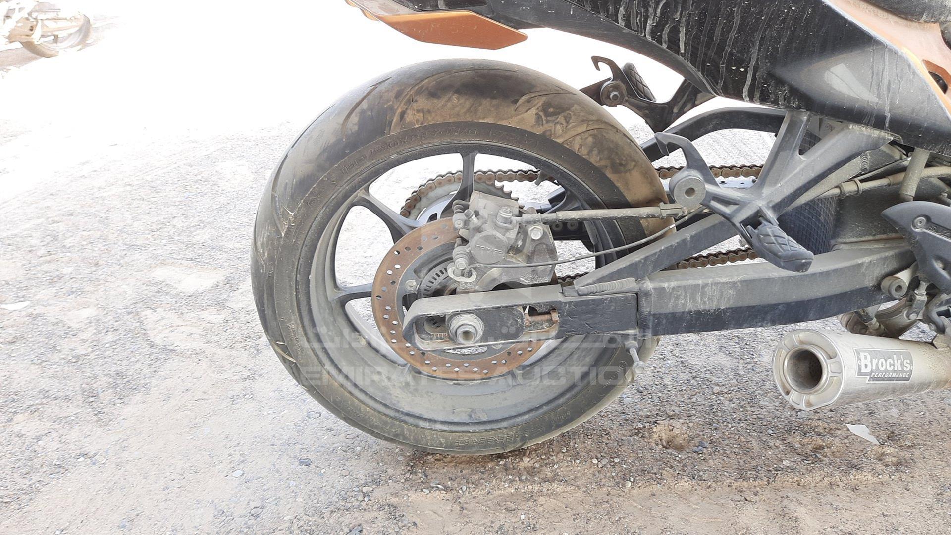 0 SUZUKI MOTORBIKE VIN: JS1EJ11B5N7102184