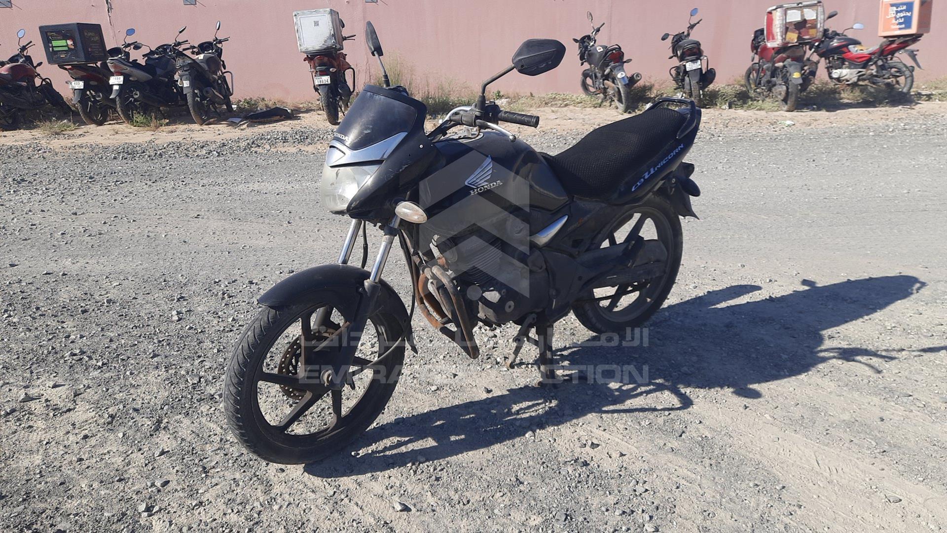 2018 HONDA UNICORN VIN: ME4KC311GJ8331843