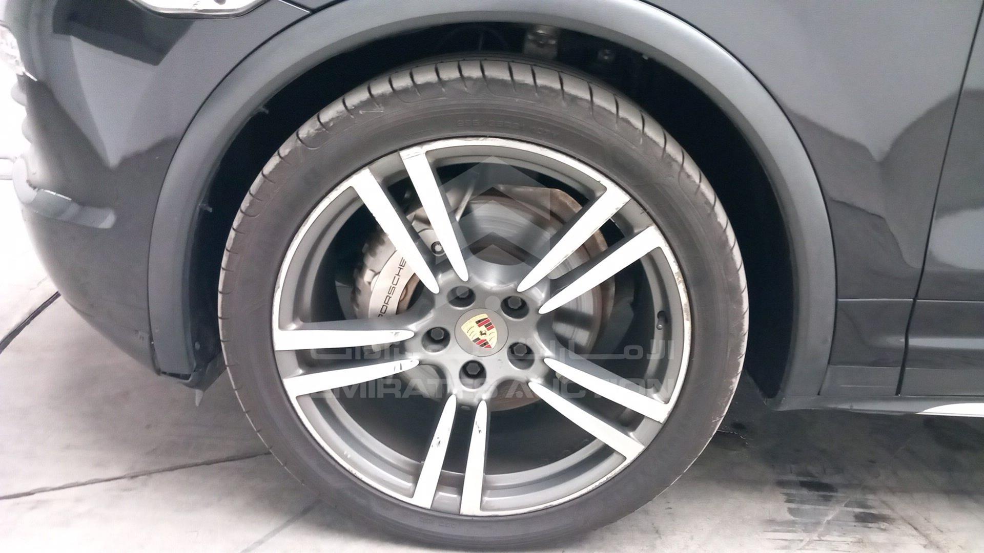 2013 PORSCHE CAYENNE S VIN: WP1ZZZ92ZDLA86594