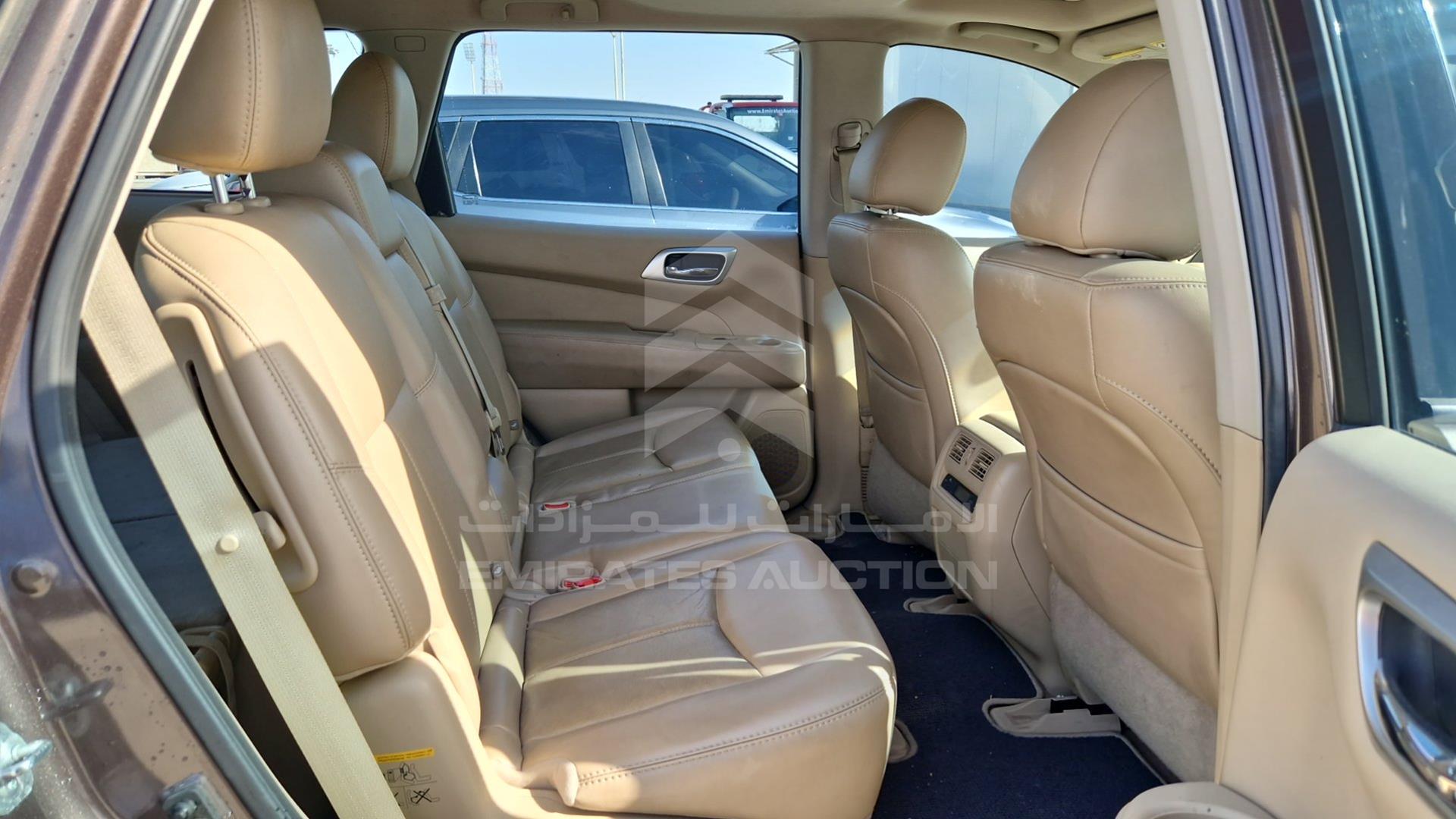 2015 NISSAN PATHFINDER VIN: 5N1AR2M58FC649561