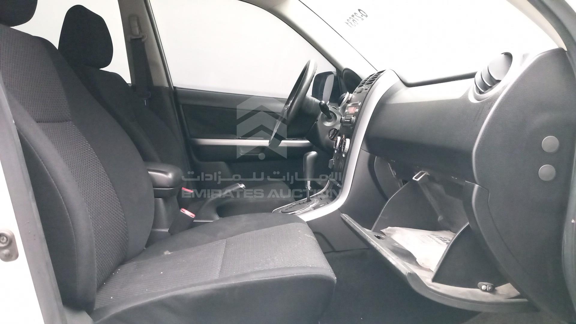 2008 SUZUKI GRAND VITARA VIN: JS3TD94V484110017