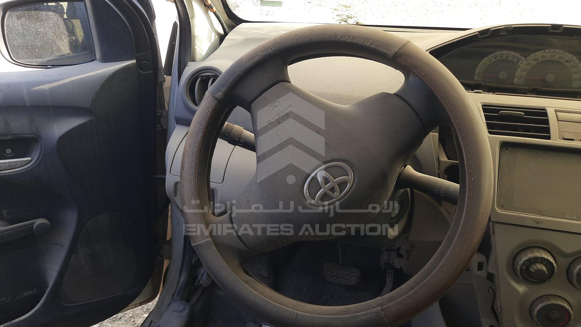 2007 TOYOTA YARIS VIN: JTDBW923171044077
