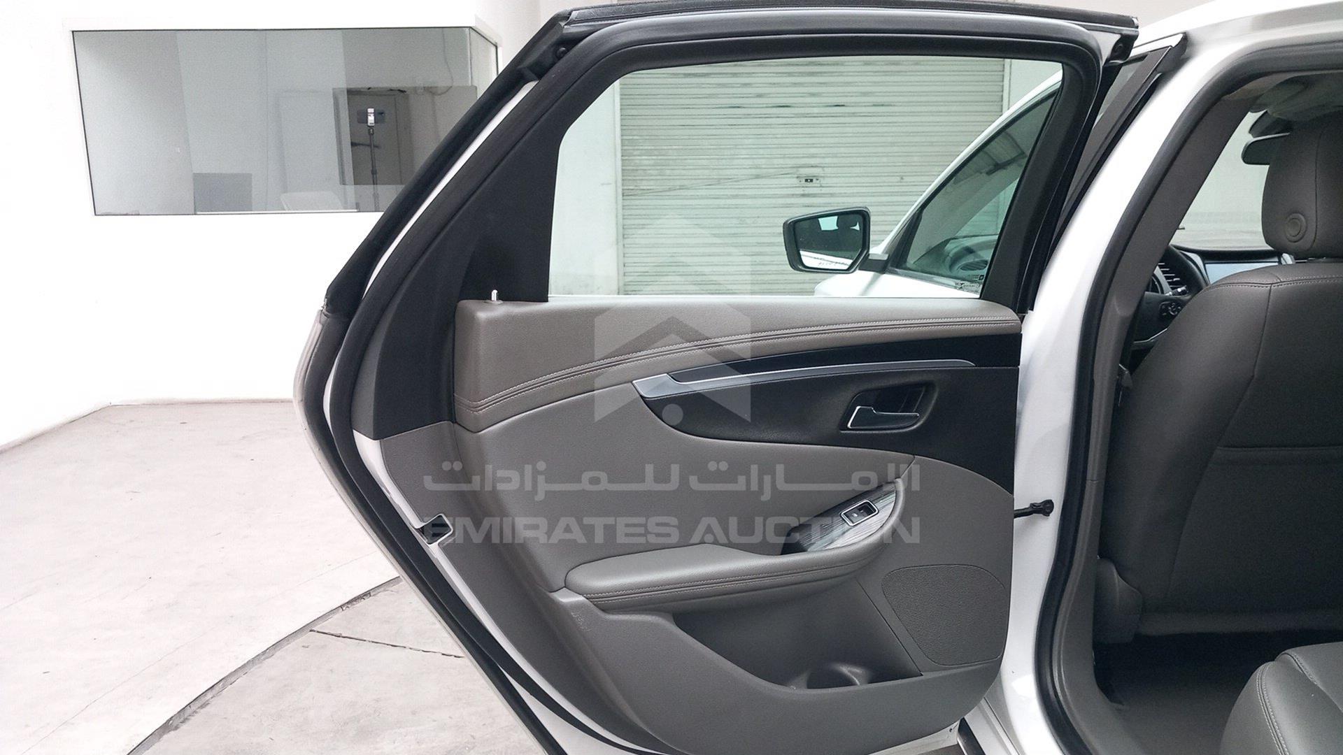 2019 CHEVROLET IMPALA VIN: 2G1135S39K9137956