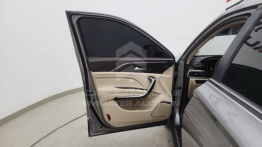 بيستون T77 2026 — الباب الأمامي الأيسر — صورة 11