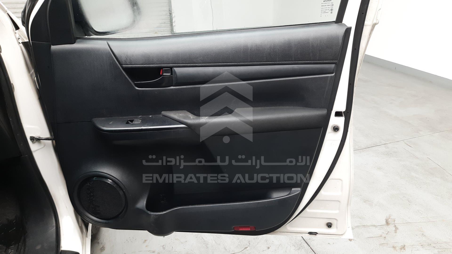 2019 TOYOTA HILUX VIN: MR0JX9CDXK4085400