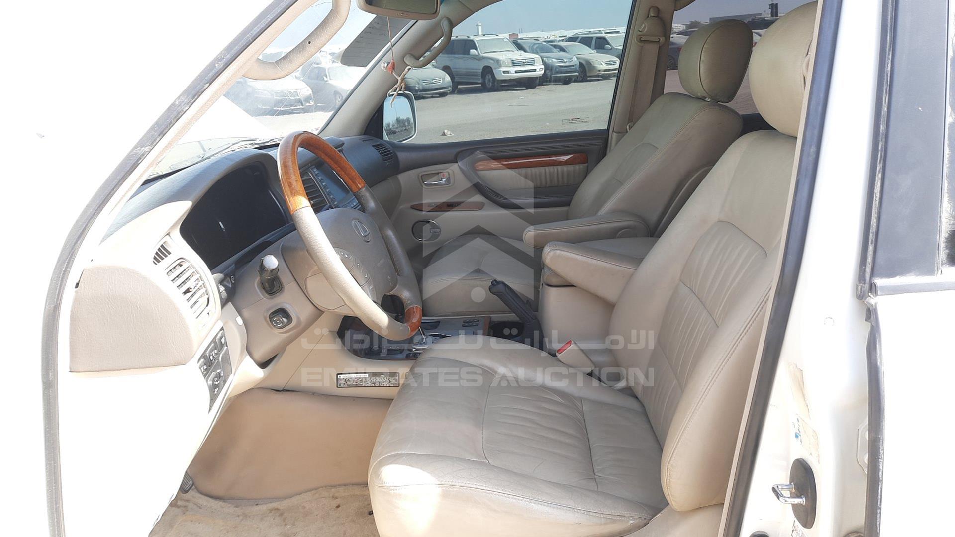 2005 LEXUS LX 470 VIN: JTJHT00WX53551277