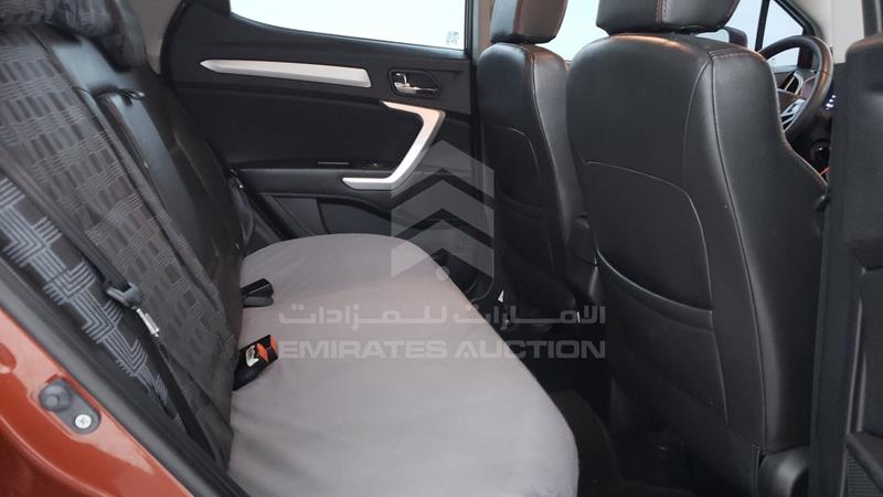 LJ12EKR2XJ4703542 Auction: EmiratesAuction Lot: 406746 LJ12EKR2XJ4703542 JAC S3 2018 RED Photo 30