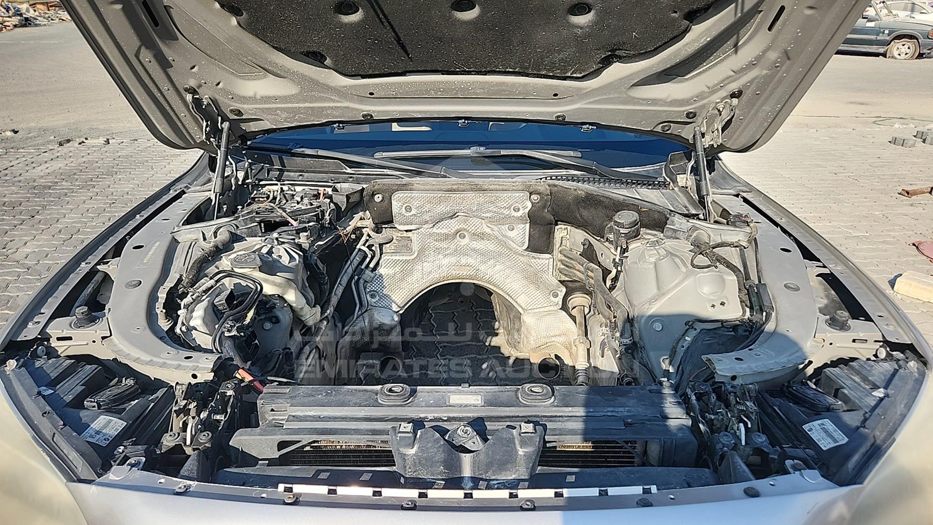 2013 BMW 750 VIN: WBAYE8101DD145934