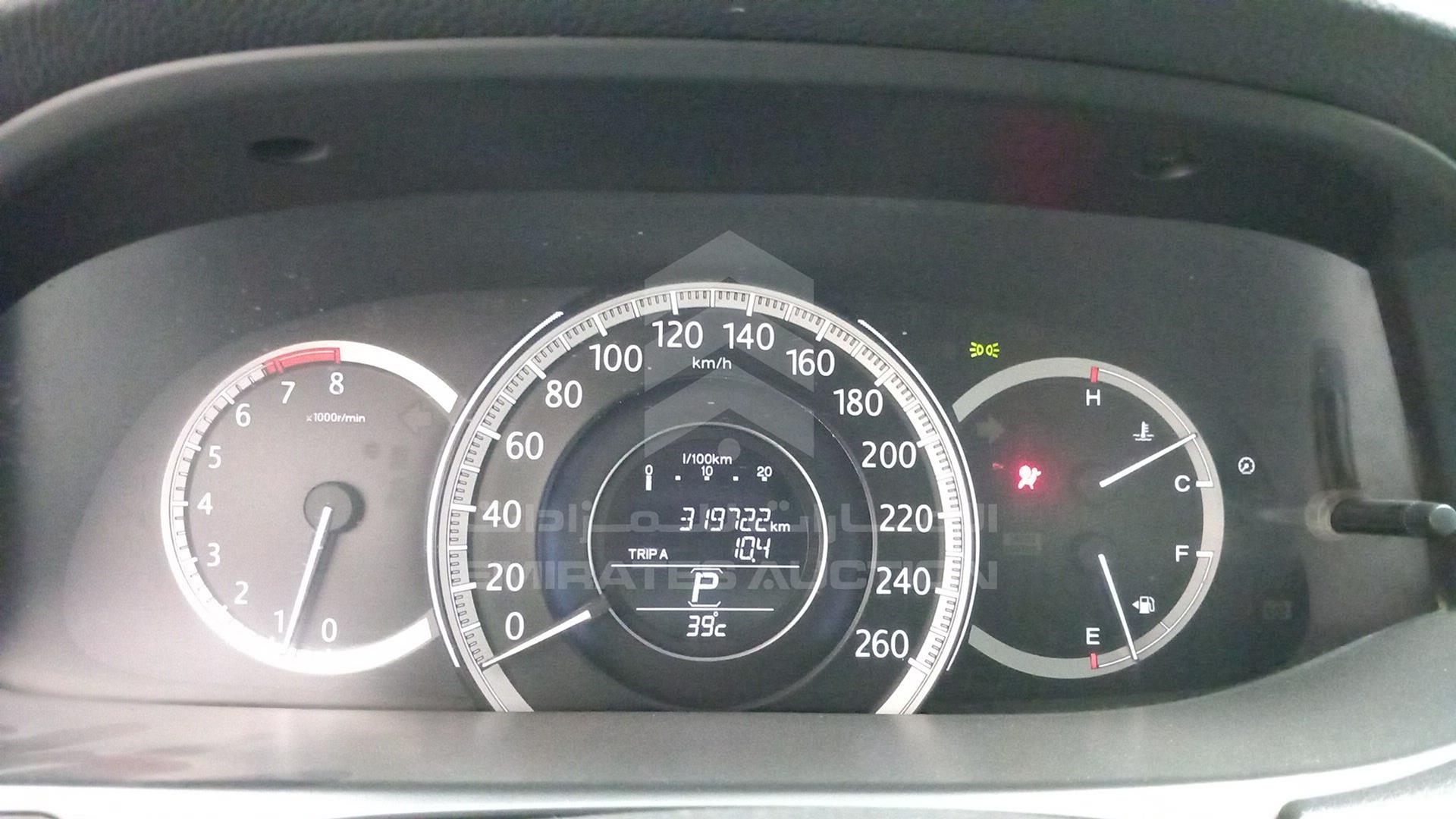 2016 HONDA ACCORD VIN: LUCCR2625G3405914