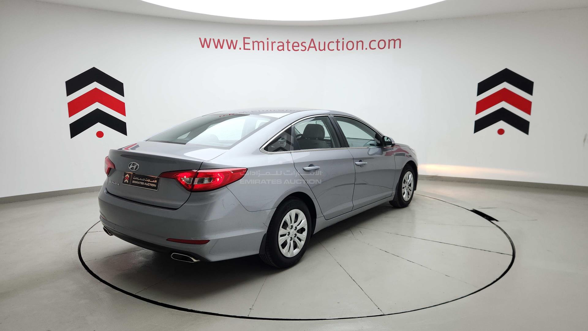 2015 HYUNDAI SONATA VIN: KMHE241G3FA055916