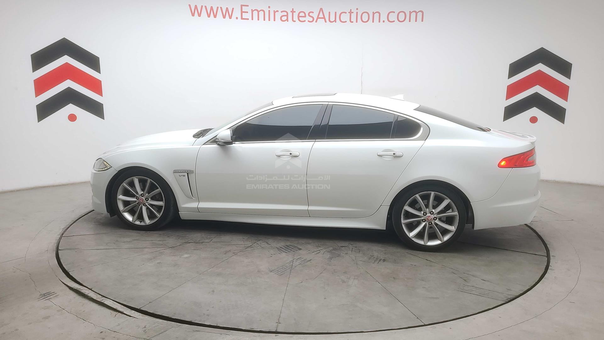 2015 JAGUAR XF VIN: SAJAA05AXF8U48907