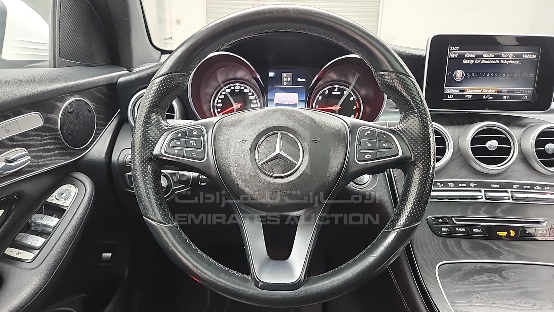 2017 MERCEDES GLC 300 VIN: WDC0G4JB8HF123616