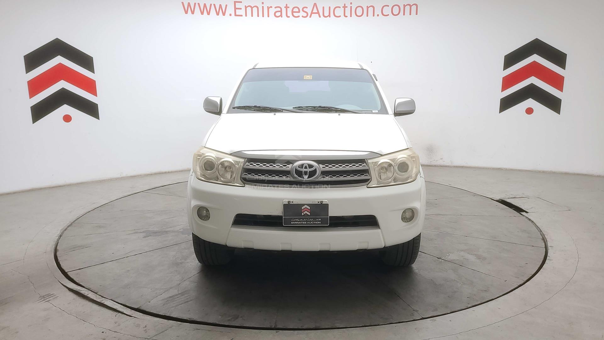 2011 TOYOTA FORTUNER VIN: MHFYX59G2B8018701